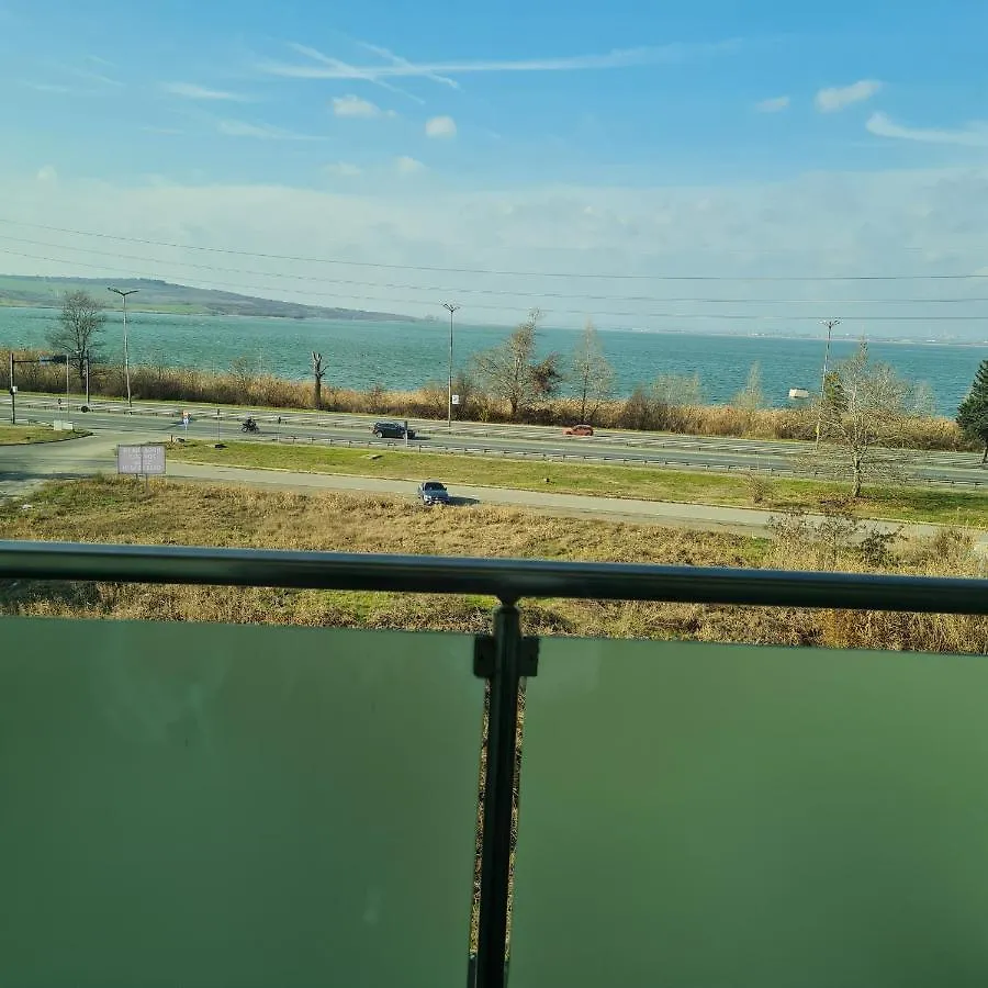 Елка Apartment Burgas City